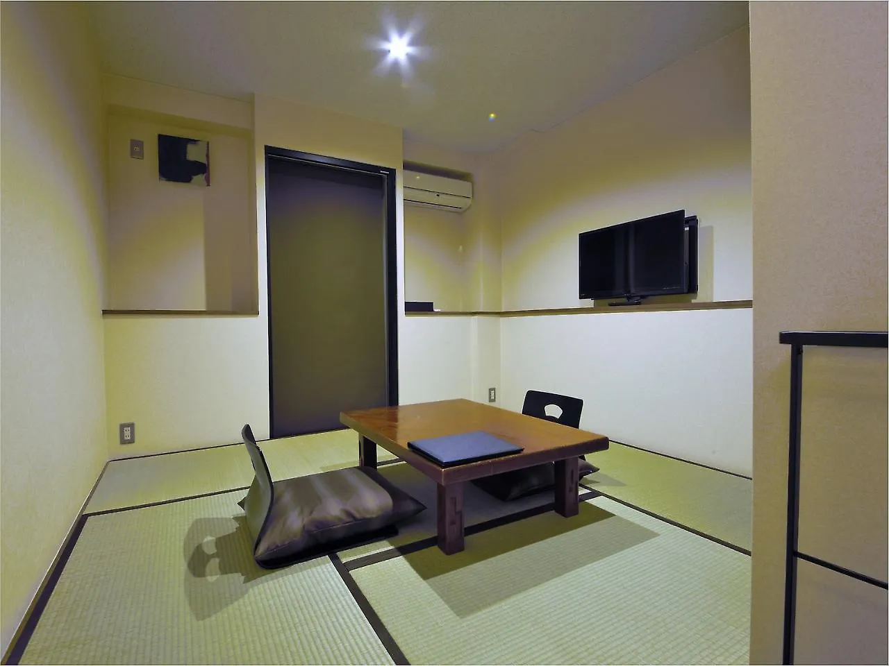 료칸 Hakone Ashinoko Toranoyu 호텔